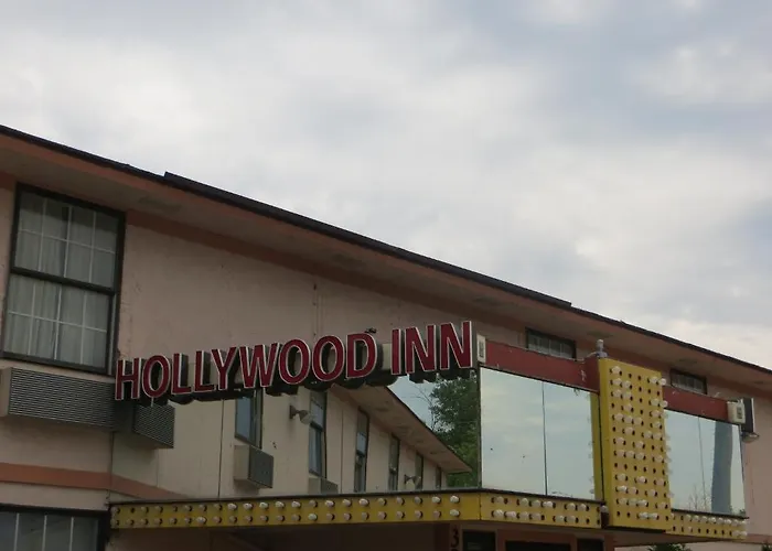 Hotel Hollywood & Suites Gurnee