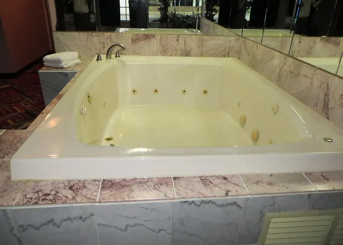 Hotel Hollywood & Suites 2*