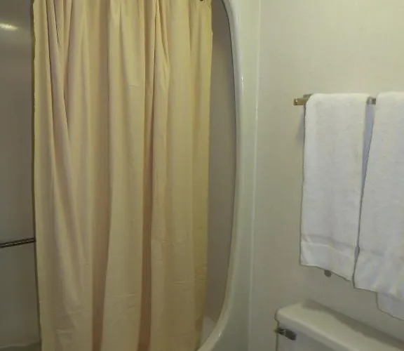 Hotel Hollywood & Suites